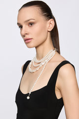 Multistrand pearl necklace